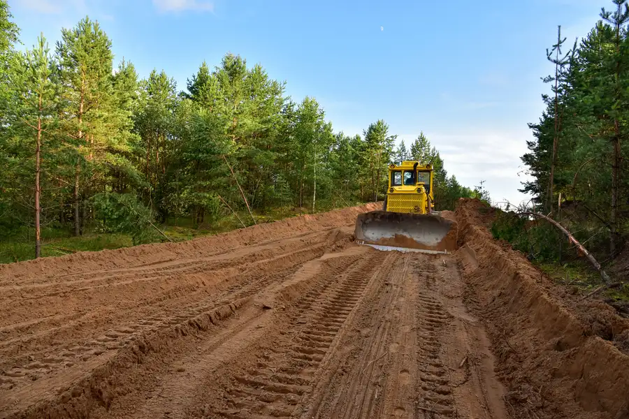 Choosing The Right Equipment For Effective Land Clearing in Kelowna, BC